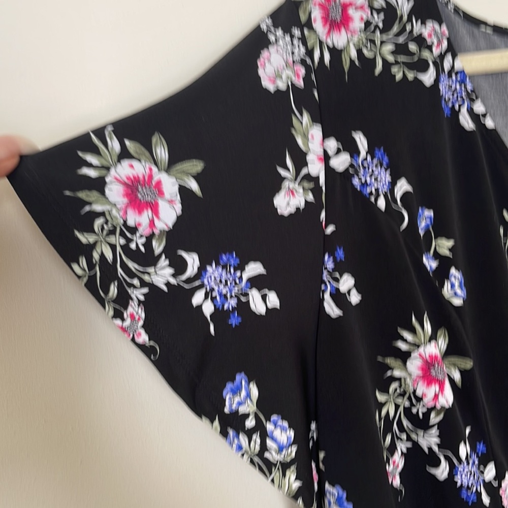 Torrid Top - Picture 4 of 8
